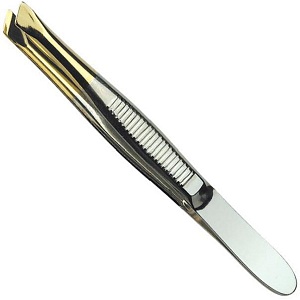 Пинцет скошенный средний c позолоченными кончиками.