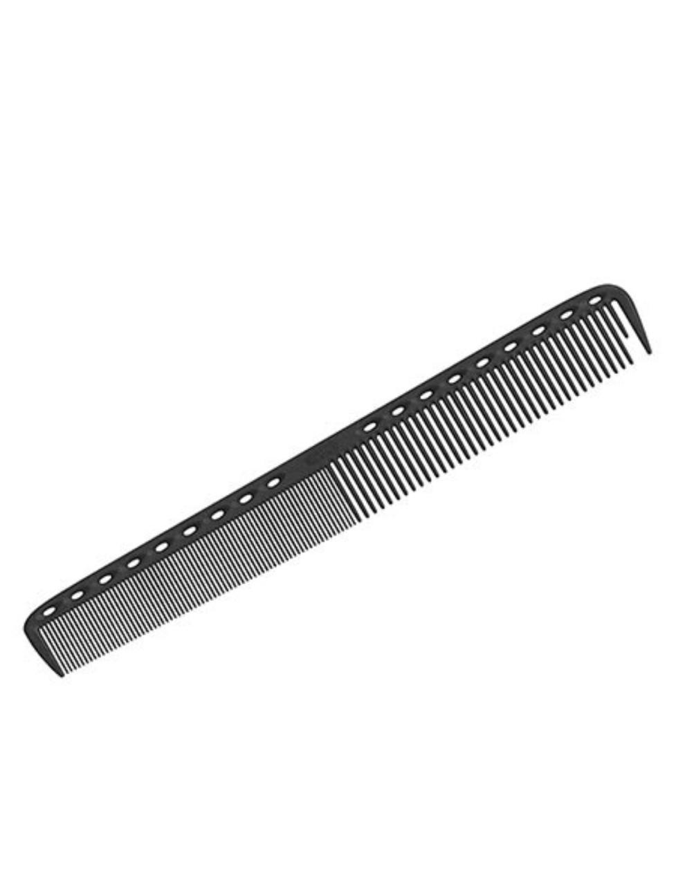 CUTTING COMB TYPE CARBON BLACK (SOFT) - Расческа для стрижки, комбинированная, пластиковая, с калибр