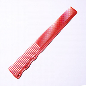 BARBER COMB RED -РАСЧЕСКА ДЛЯ ПРОРАБОТКИ ВИСОЧНЫХ ЗОН, КАРБОНОВАЯ, ДЛИНА 167 ММ., ЦВЕТ КРАСНЫЙ